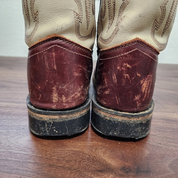 Old West Country Western Cowboy Boots - Picture 8 of 16